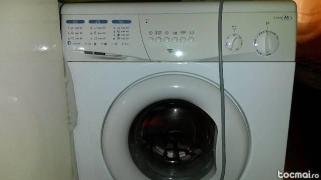 whirlpool FL 5103 , 1000 rotatii , clasa AA - defecta