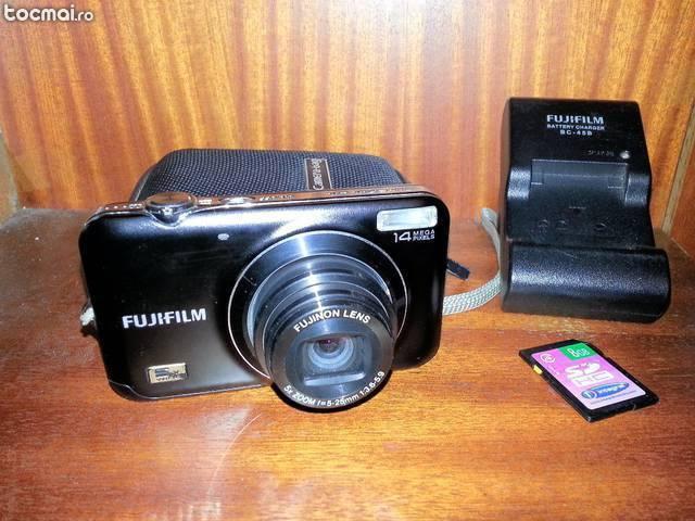 Camera de fotografiat Fujifilm JX530 card SD 8Gb