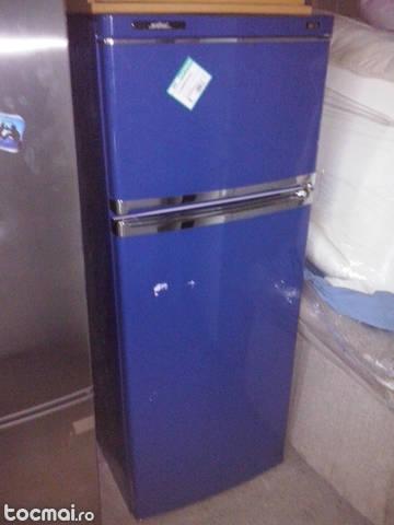 Combina frigorifica albastra