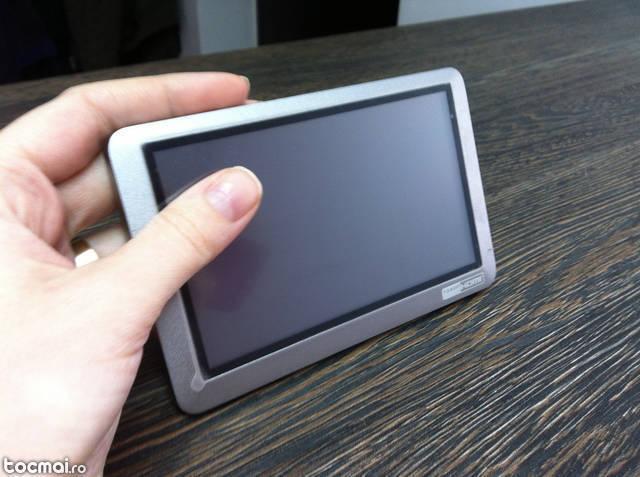 Media player portabil toochscreen - t11te