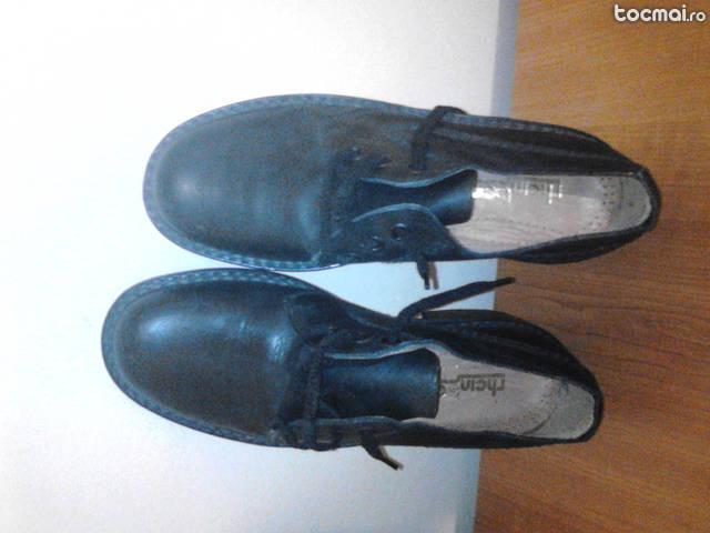 pantof negru elegant