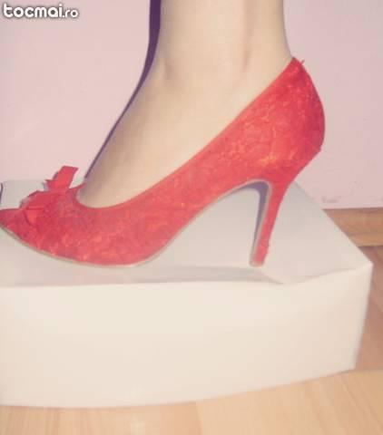Pantofi dama de culoare rosie