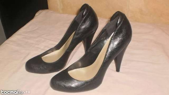 Pantofi stiletto negri