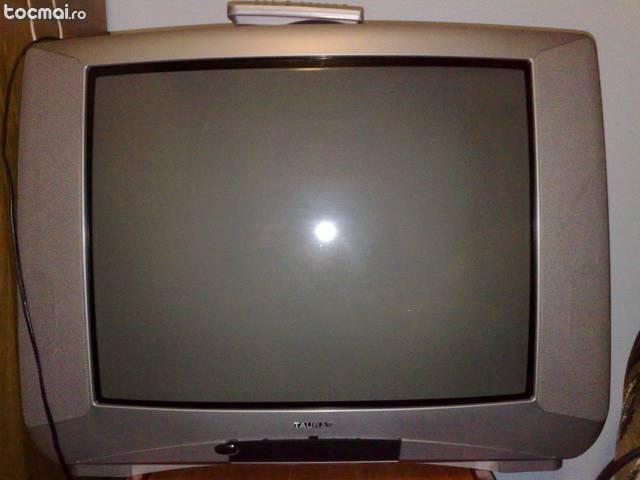 Televizor color diagonala 68 cm.