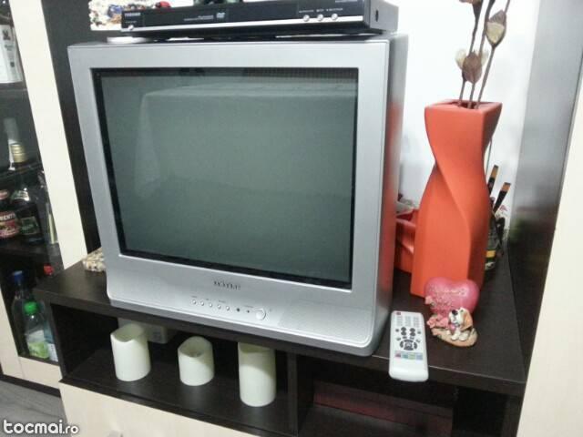 Televizor Samsung- ecran plat