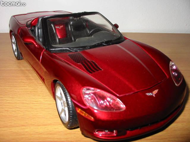 Macheta auto Chevrolet Corvette Convertible 2005 scara 1: 18