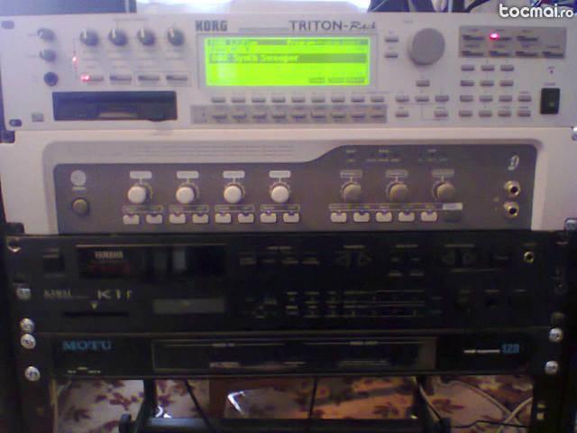 Modul cu sampler korg triton rack incarcat cu samplere