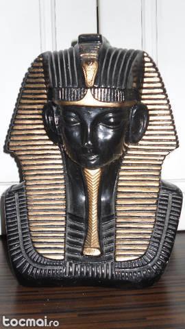 Statuie antica tutankamon