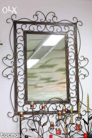 Oglinda cu rama din fier forjat lucrata manual