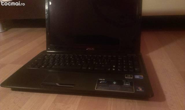 Laptop ASUS X52J
