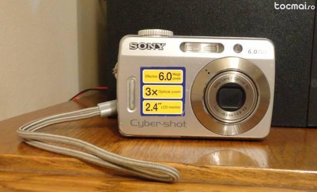 Aparat foto digital Sony Cyber- shot DSC- S500