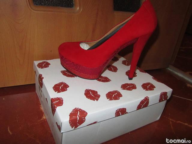 Pantofi rosii cu platforma si toc stiletto- 38