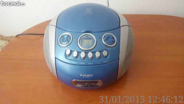 Radio- casetofon- CD MP3