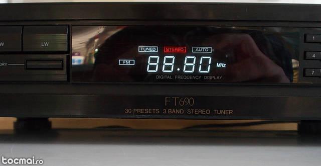 Radio tuner philips ft 690 cu 30 memorii