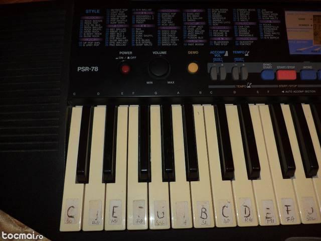 Orga Yamaha psr78