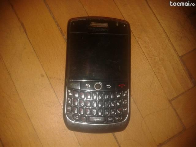 Blackberry 8900