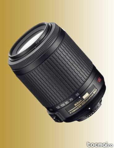 Nikon 55x200 AF- S DX VR f/ 4- 5. 6 IF- ED +filtru