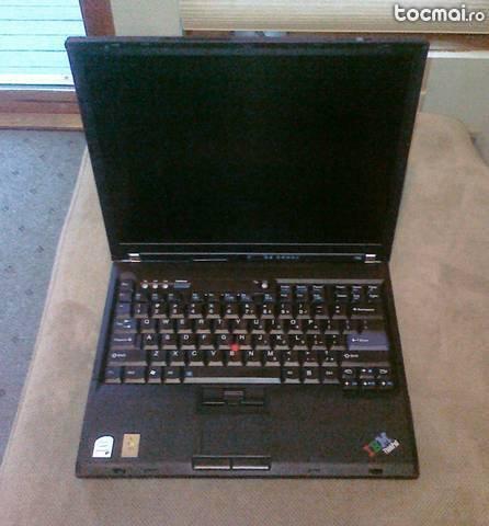 Dezmembrez laptop IBM Lenovo T60 - placa de baza defecta.