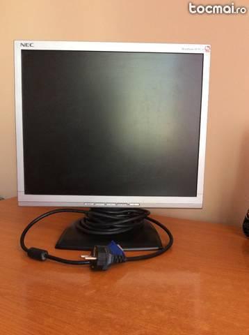 Monitor LCD Nec Accusync 73v