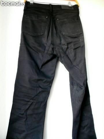 Pantaloni negri talie inalta