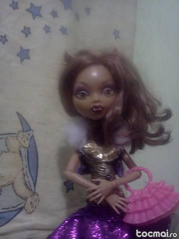 papusa monster high