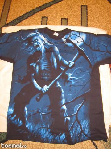 Tricou rock Iron Maiden original, rar, cu imprimeu lb. romana