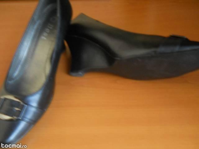 Pantofi femei