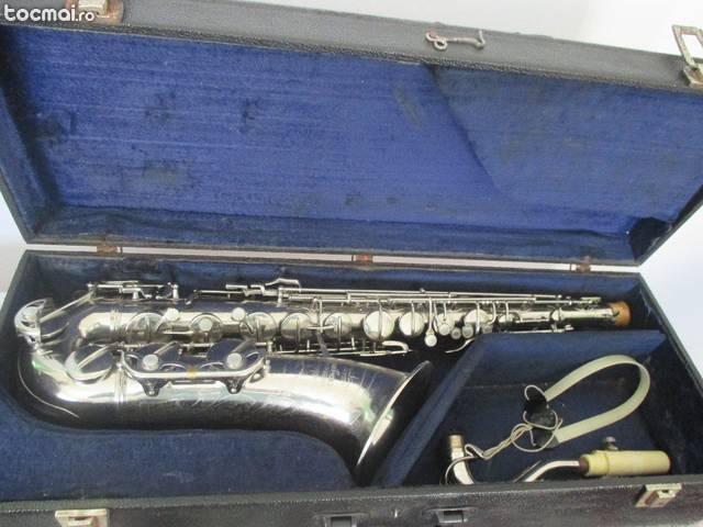 Saxofon Guban