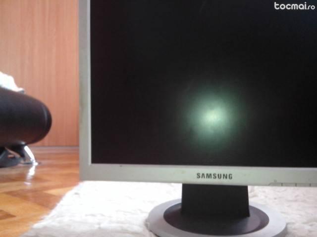 Monitor Samsung 19 inch