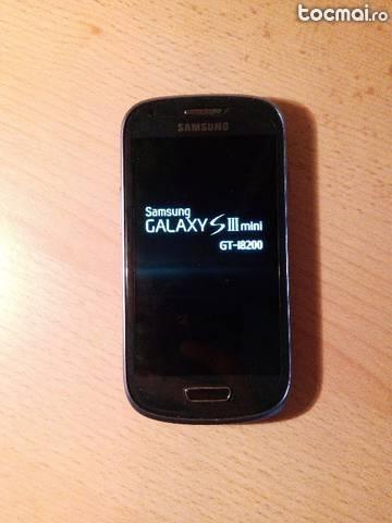Samsung Galaxy S3 mini I8200 8GB Blue + Flip cover + folie