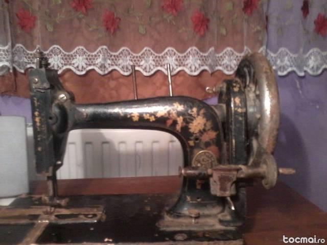 Masina de cusut sewing foarte veche de colectie