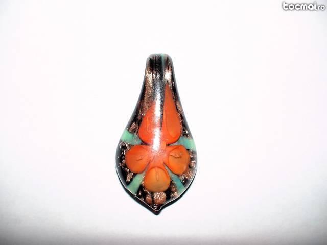 Pandantiv (colier) frunza cu crini portocalii, model 309