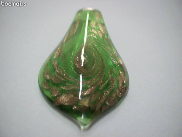 Pandantiv (colier) frunza, verde cu auriu, Murano, model 328