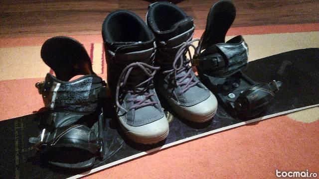 Placa snowboard cu legaturi + boots