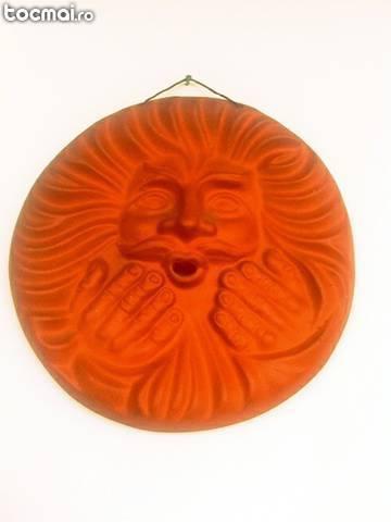 Ceramica, masca simbol solar, origine Italia, antic