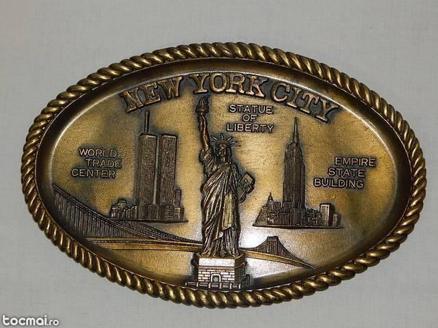 Placheta aplica bronz New York