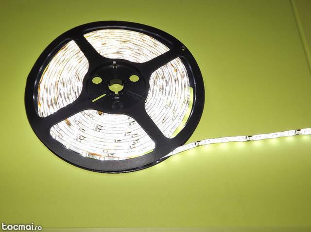 Banda led SMD 5m 600led/ rola alb