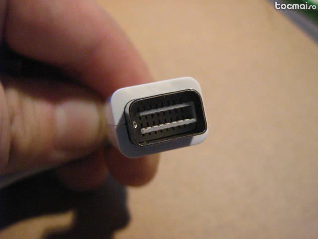 Apple Mini- DVI to VGA Adapter