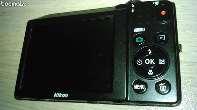 Camera foto digitala Nikon