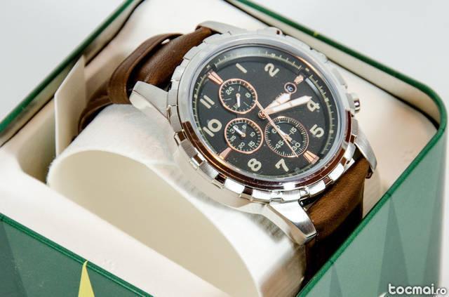 Fossil Dean Chronograph Leather Strap Watch FS4828