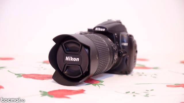Nikon D5000 cu Nikon 18- 105mm f/ 3. 5- 5. 6 VR