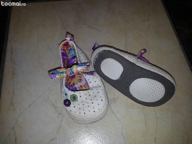 Pantofiori bebe