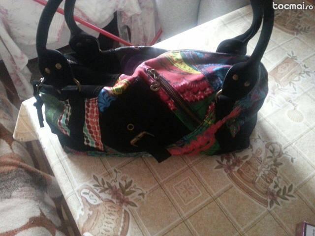 poseta Desigual