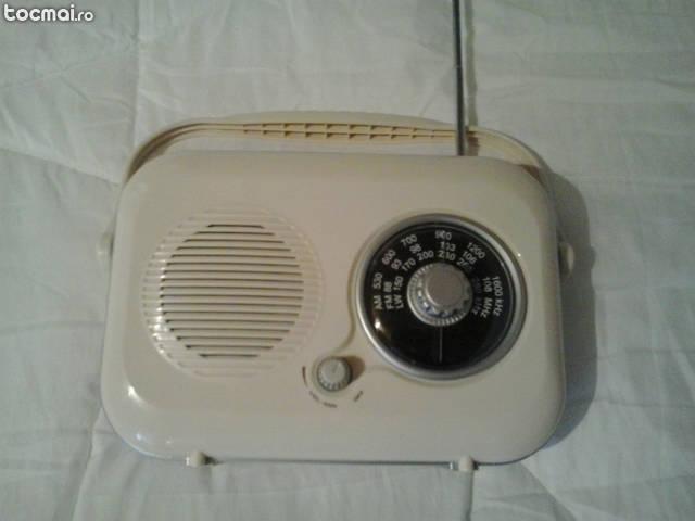 Sainsbury`s- Red Small Retro Radio