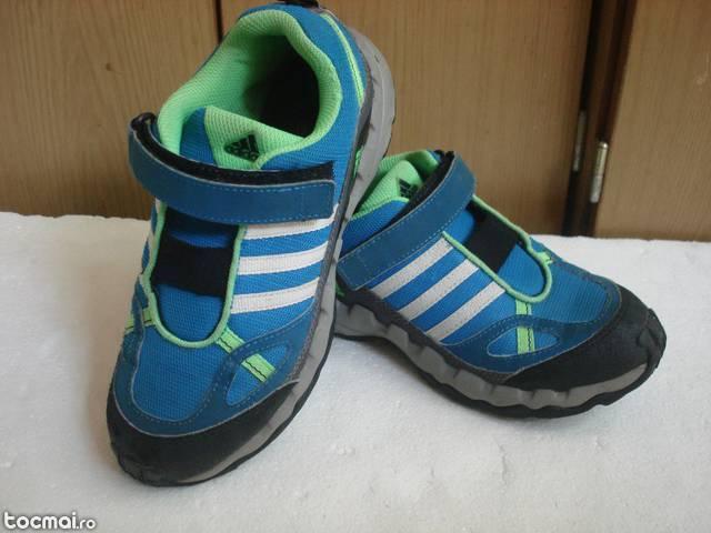 Adidas albastru, marimea 35