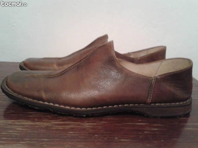 pantofi maro din pielte naturala