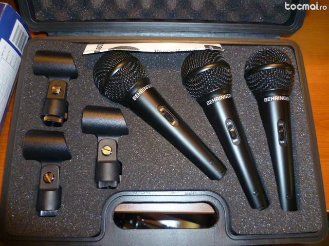 3 microfoane vocal behringer xm1800s set