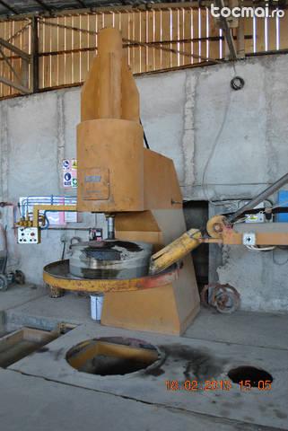 Masina pentru producerea tuburilor din beton