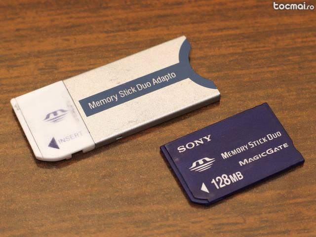 Aparat foto digital Sony DSC- 010 cu probleme, card inclus