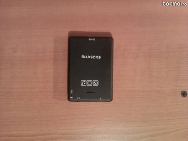 Blue Sens p37 4gb mp4 mp3 Touchscreen, MicroSD radio etc